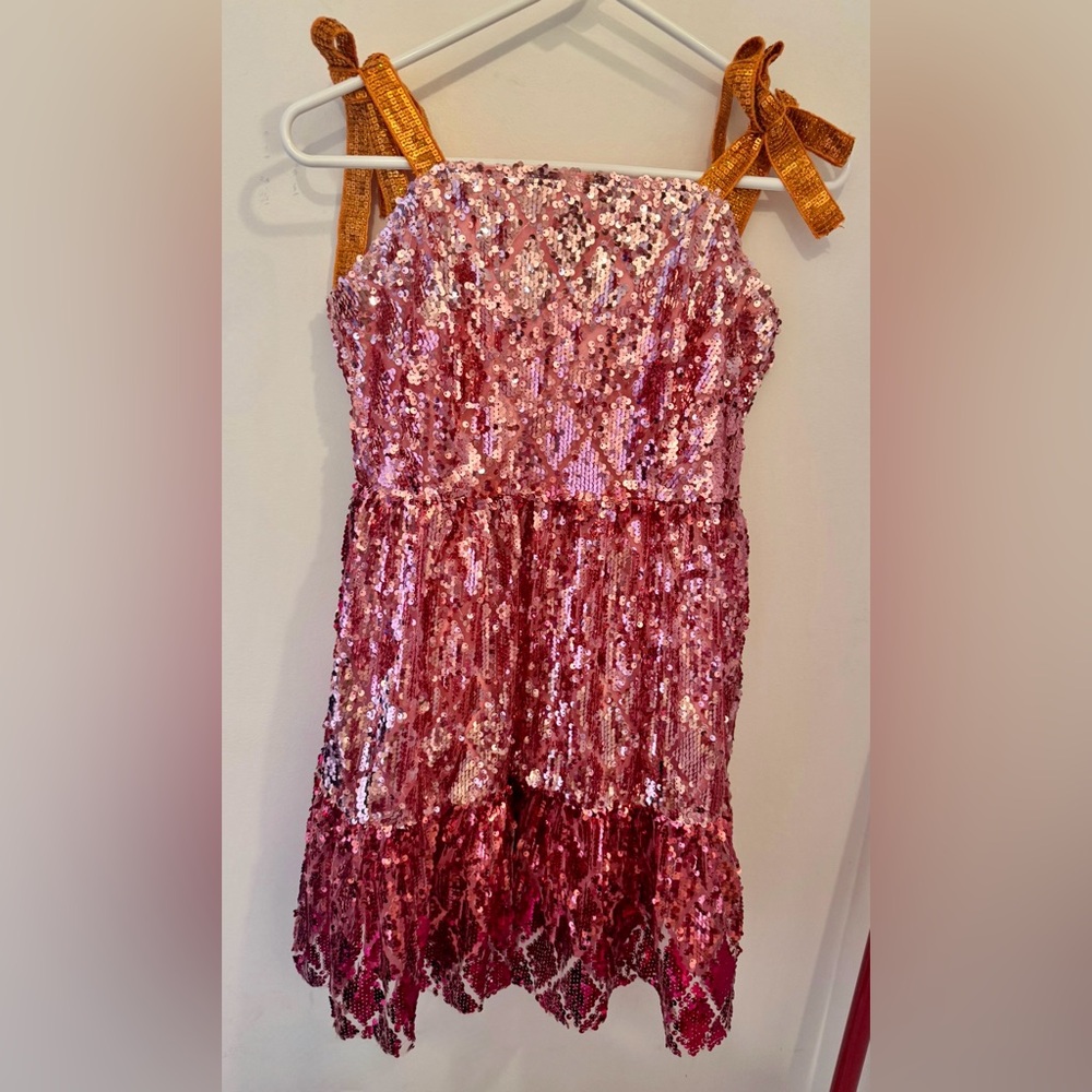 Queen of Sparkles - Pink/Orange Sequin Tie on sleeve w/zipper back - S